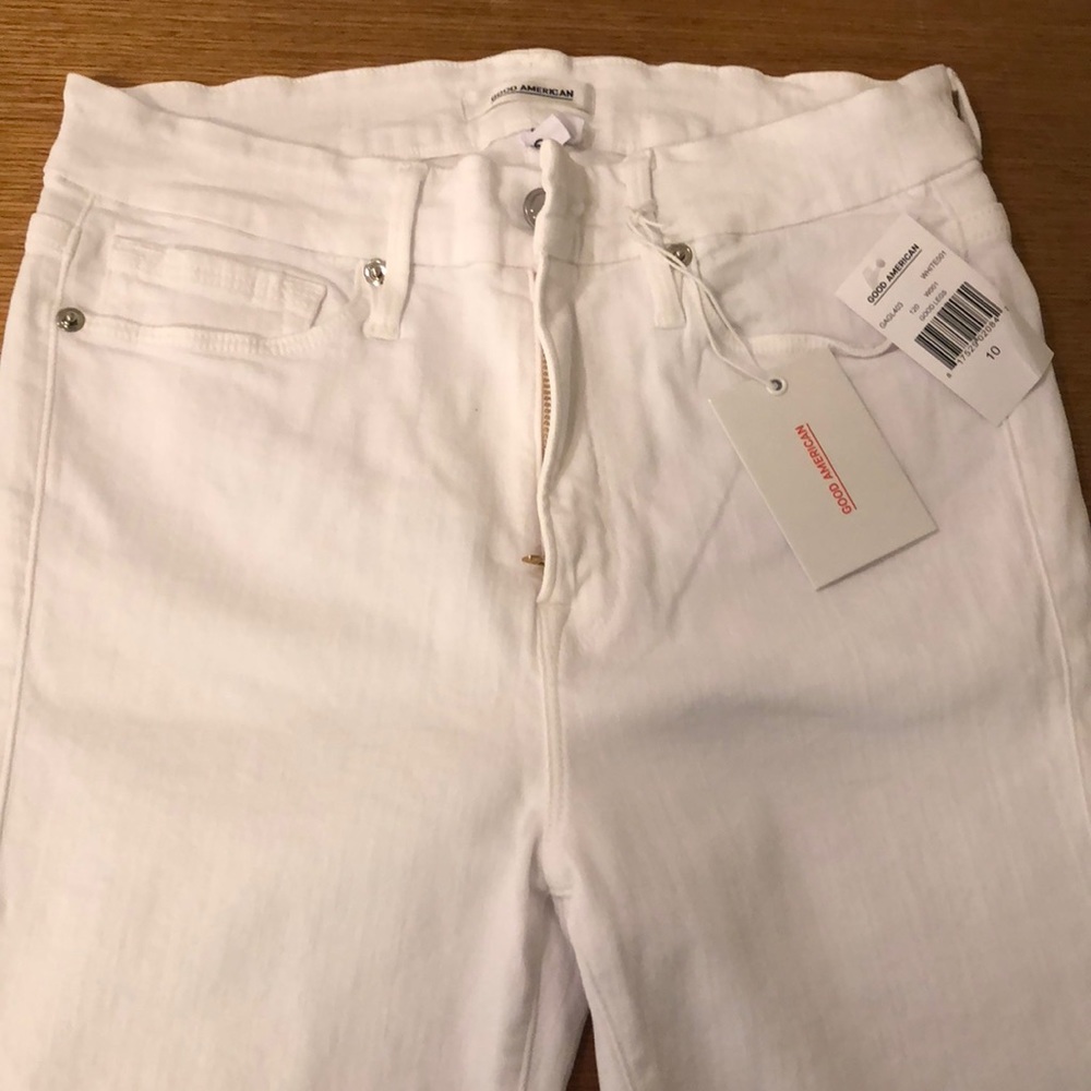 Super cute “good legs” by Good American in white